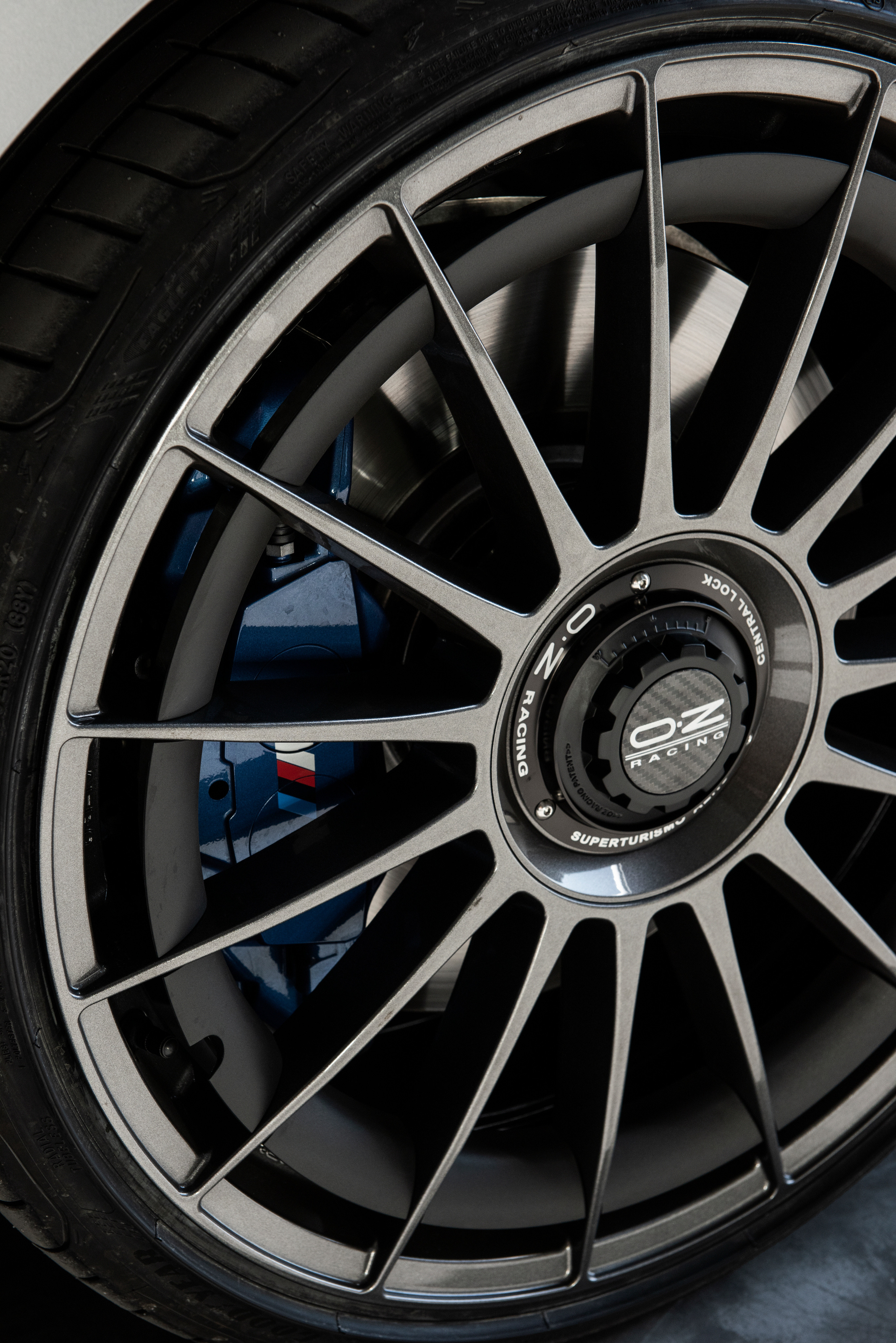 製品情報 - Superturismo AERO - OZ Racing