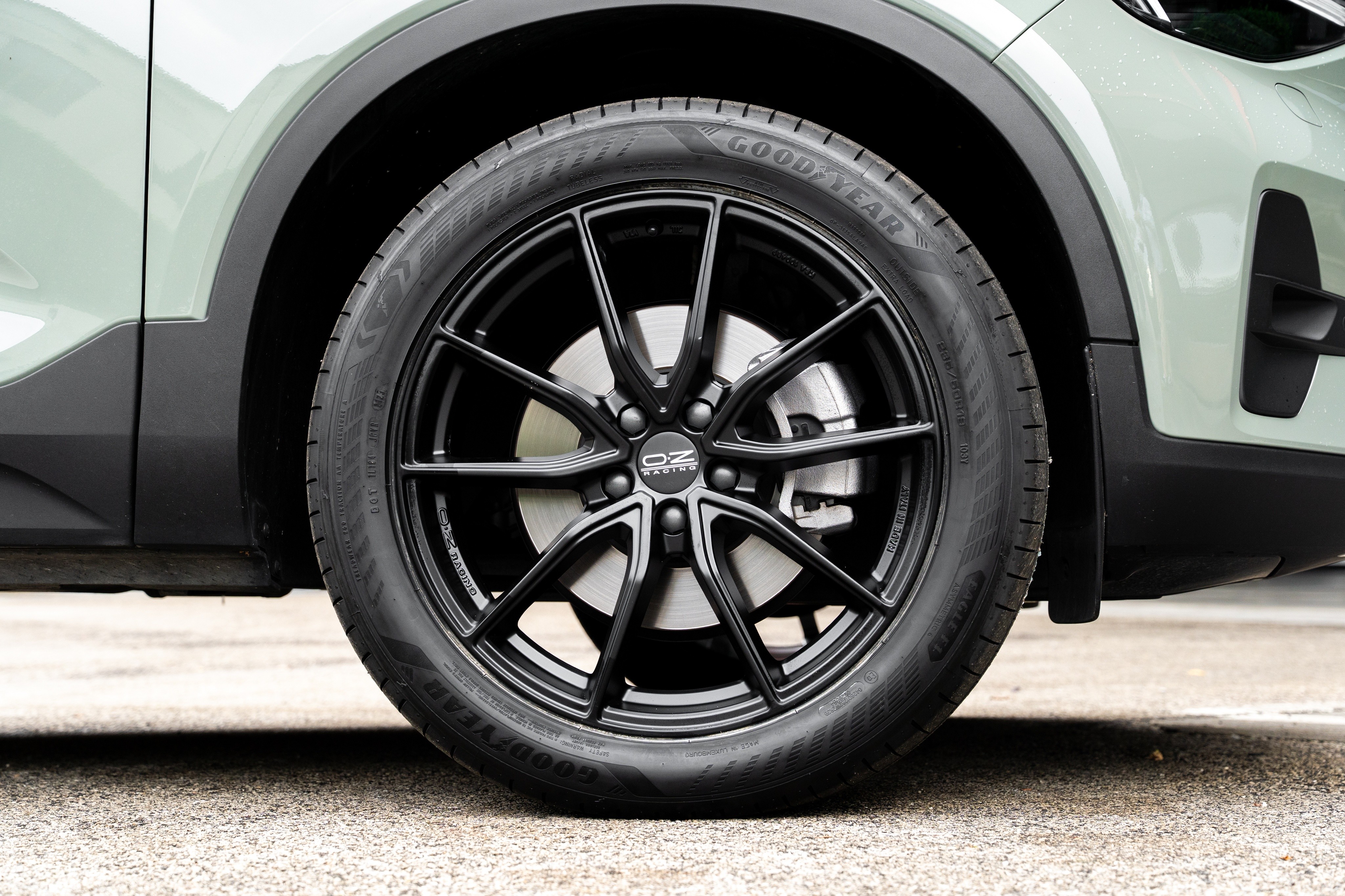 希少‼️パーソナル/OZレーシング 限定300個生産‼️イタリア製‼️ 希少