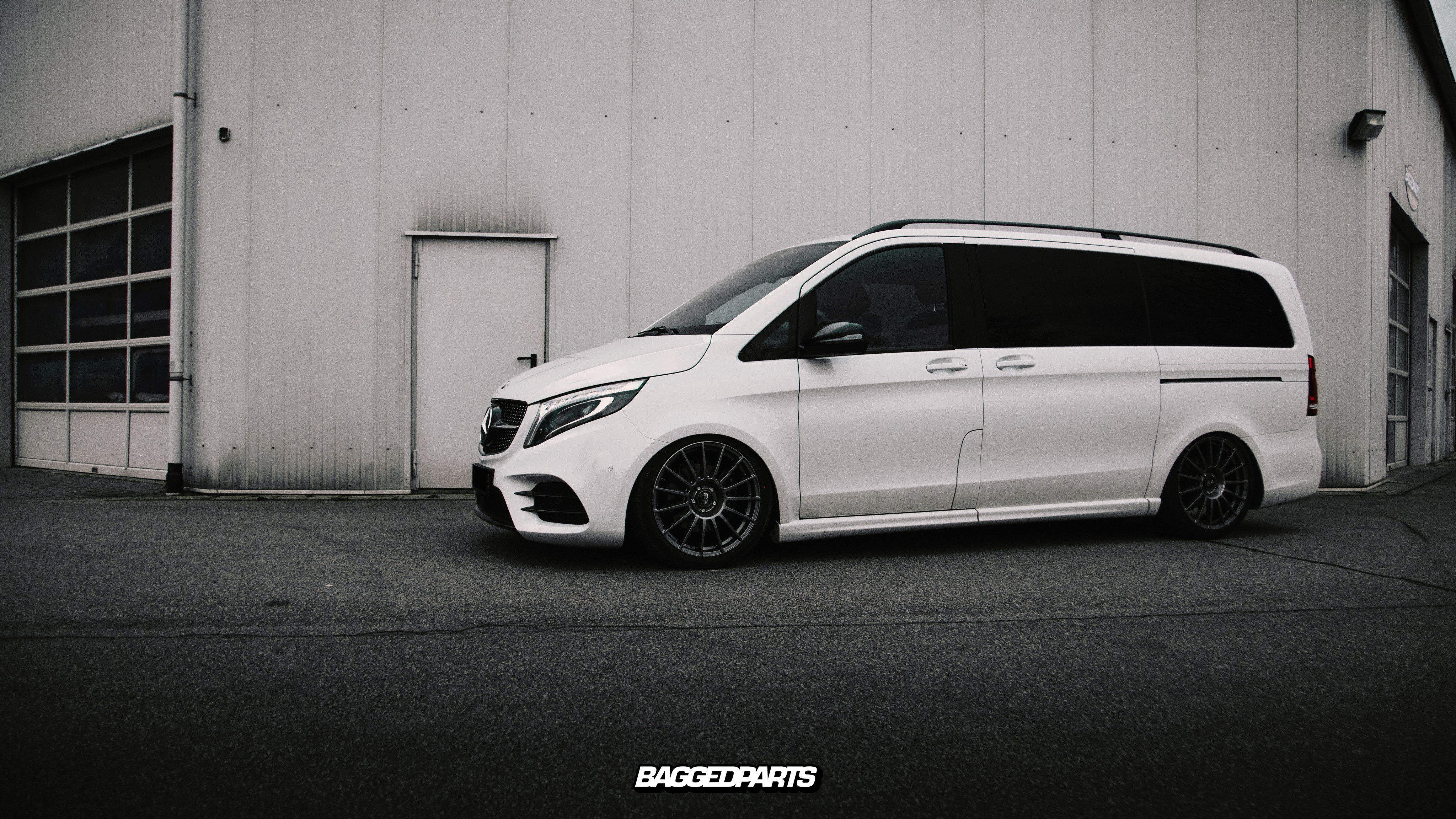 OZレーシング OZ Superturismo Dakar マットグラファイト 21インチ 5H112 9J+50 4本 66.46 業販4本購入で送料無料 Alloy Wheels - Superturismo Dakar - OZ Racing